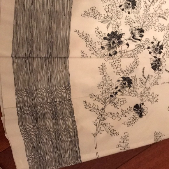 LOFT Pleated Skirt - Picture 3 of 5